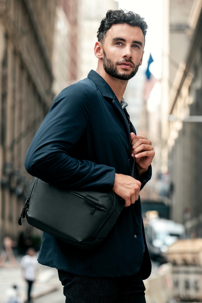 Everyday Sling 6L v2 - Black PFAS Free