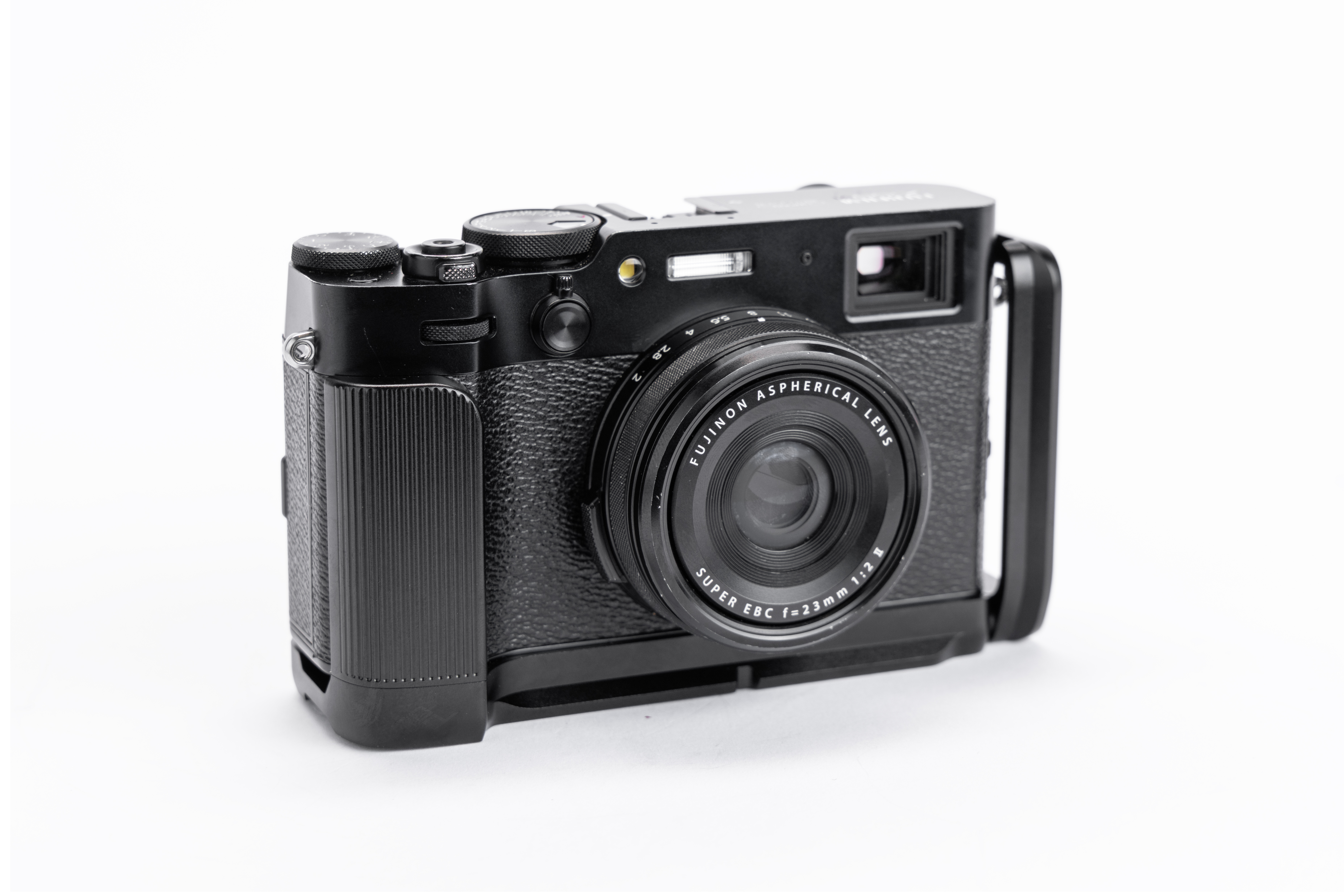 Field Bracket with Grip - Fujifilm X100VI