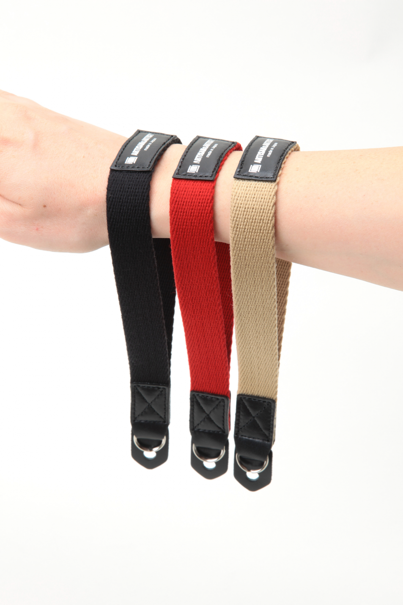 ACAM-295A Wrist Strap With Ring - Black