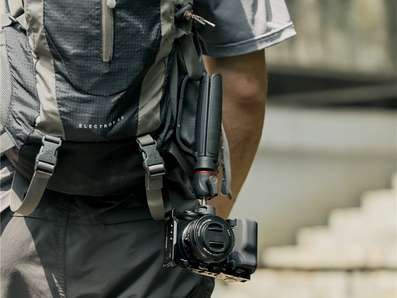 VT-15 Mantis Tripod in Carabiner Shape 5285