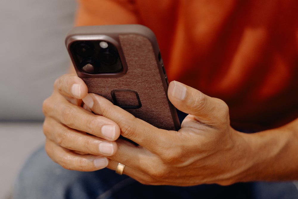 Everyday Case iPhone 15 Pro Max v2 - Redwood