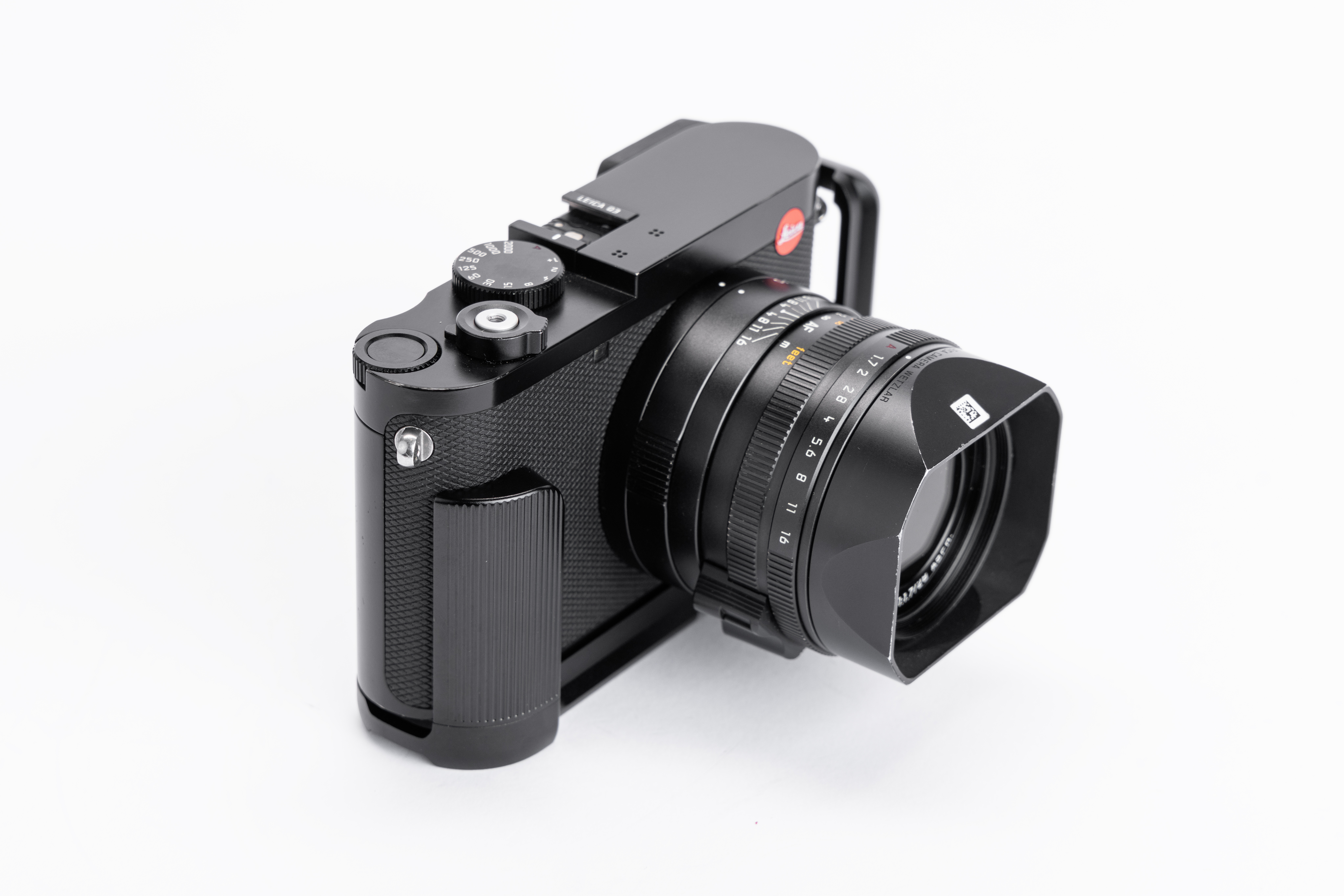 Field Bracket with Grip - Leica Q3