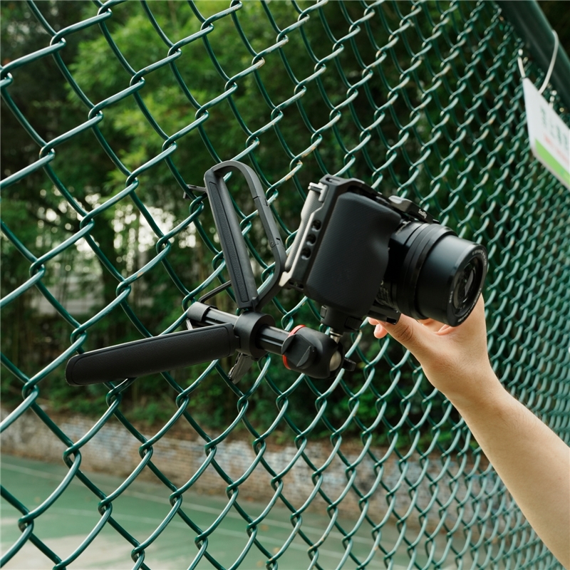 VT-15 Mantis Tripod in Carabiner Shape 5285