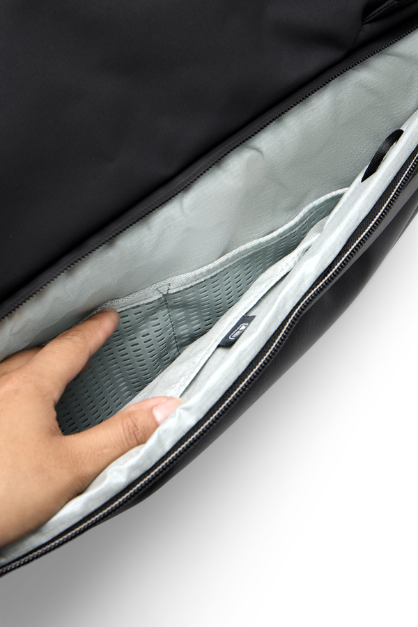 Travel Duffel 80L - Black