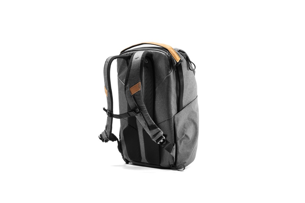 Everyday Backpack 30L v2 - Charcoal PFAS Free