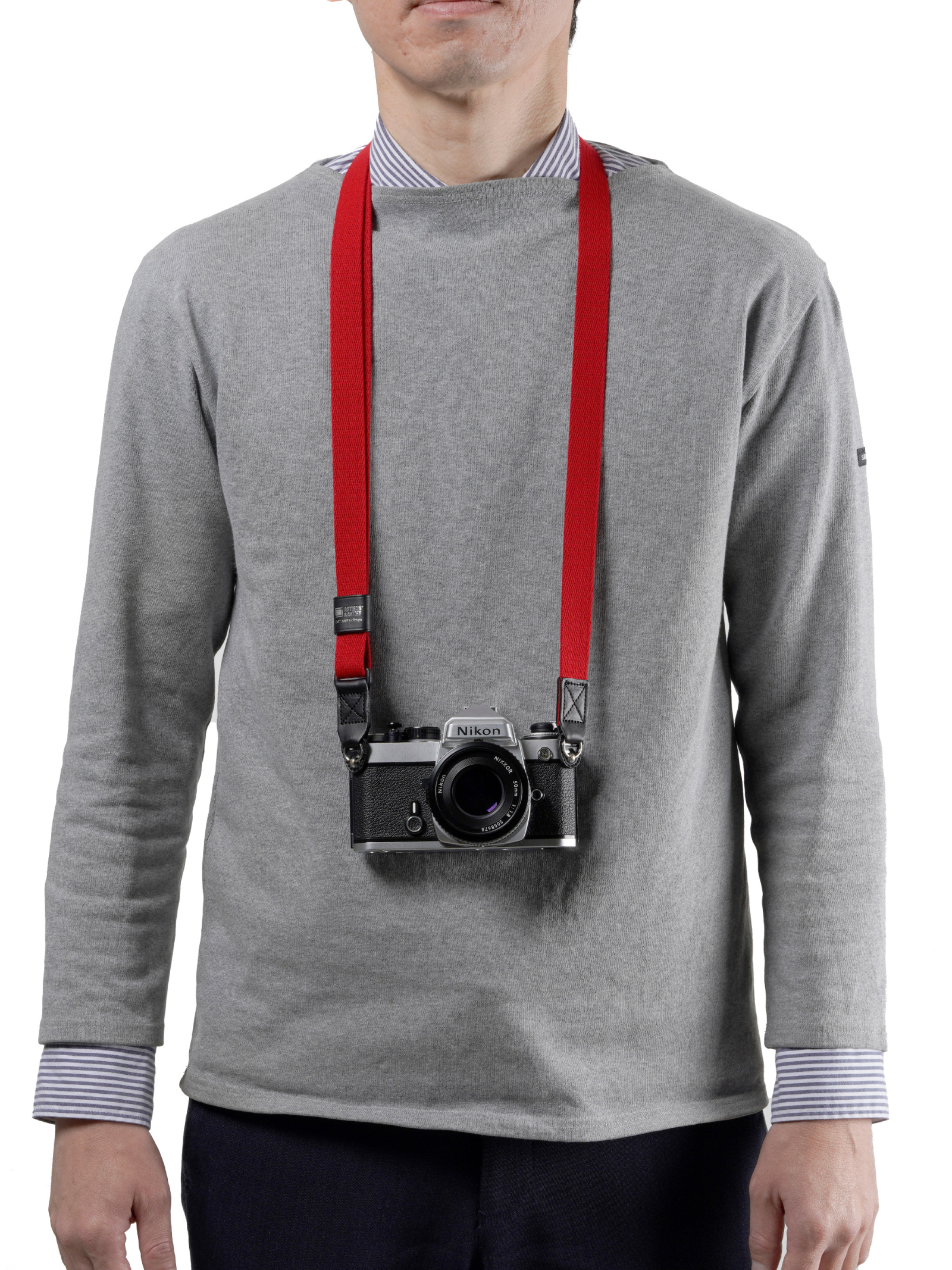 ACAM-100AA Slim and Soft Cloth Camera Strap (L) - Red