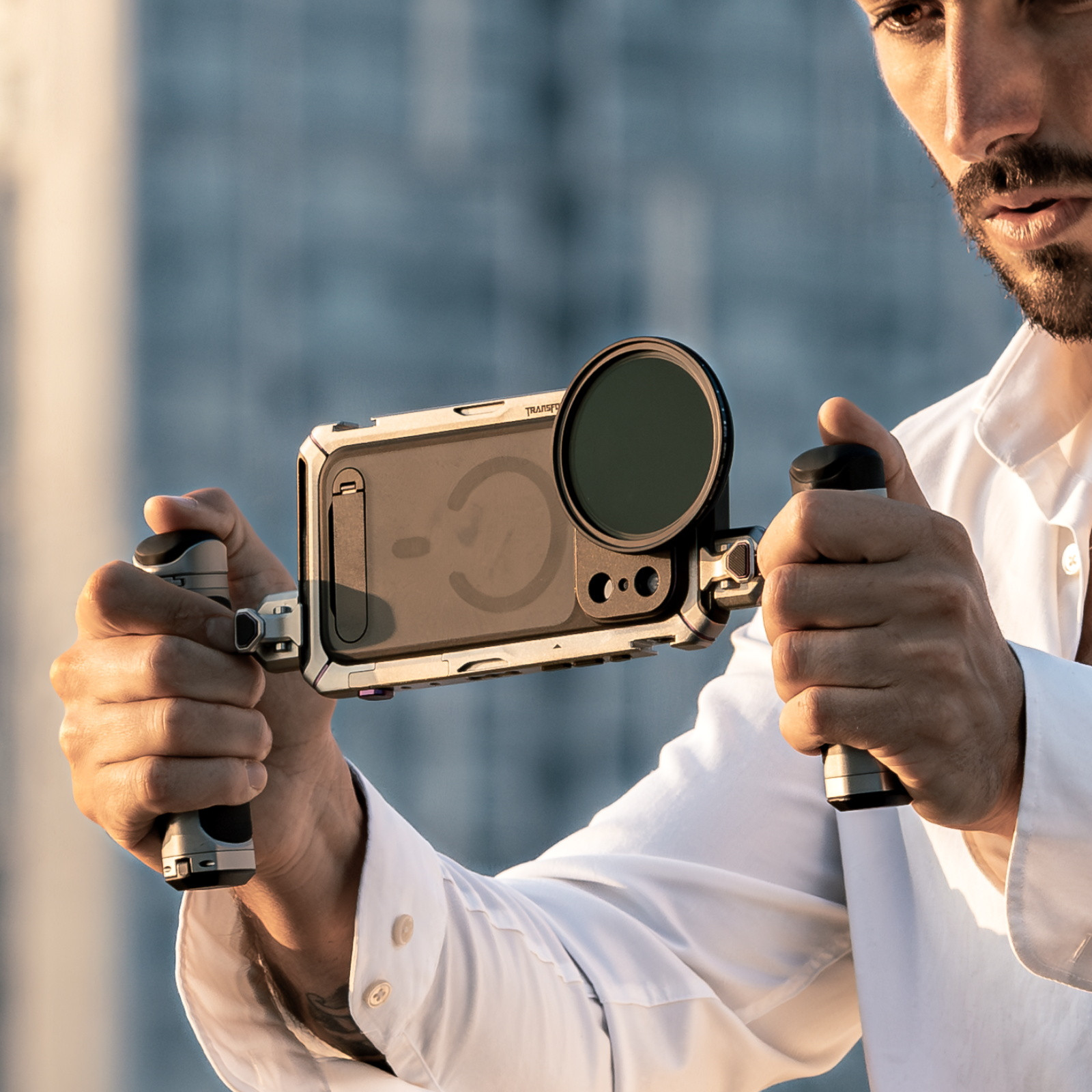 Megatron Edition Mobile Dual Handheld Kit for iPhone 17 Pro 5585