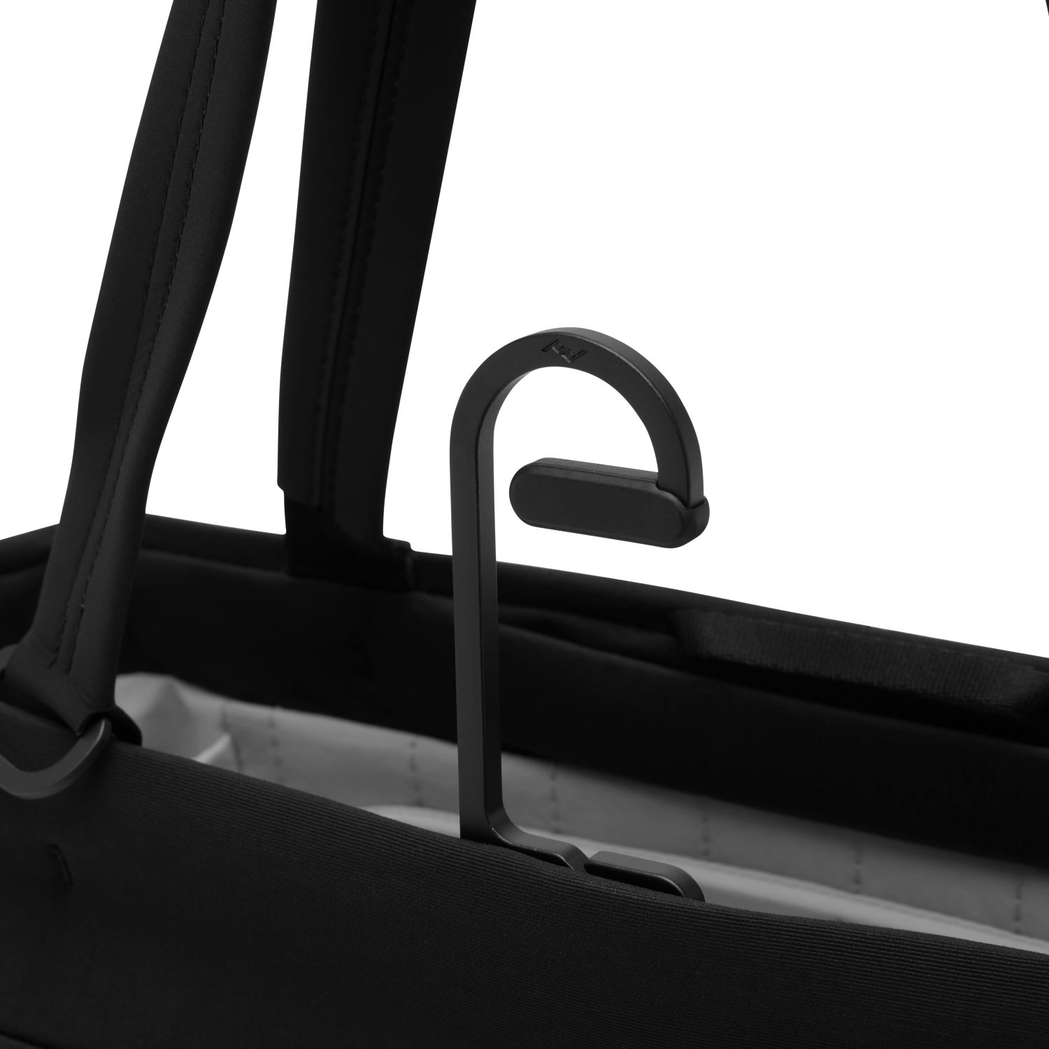 City Tote 15L - Black