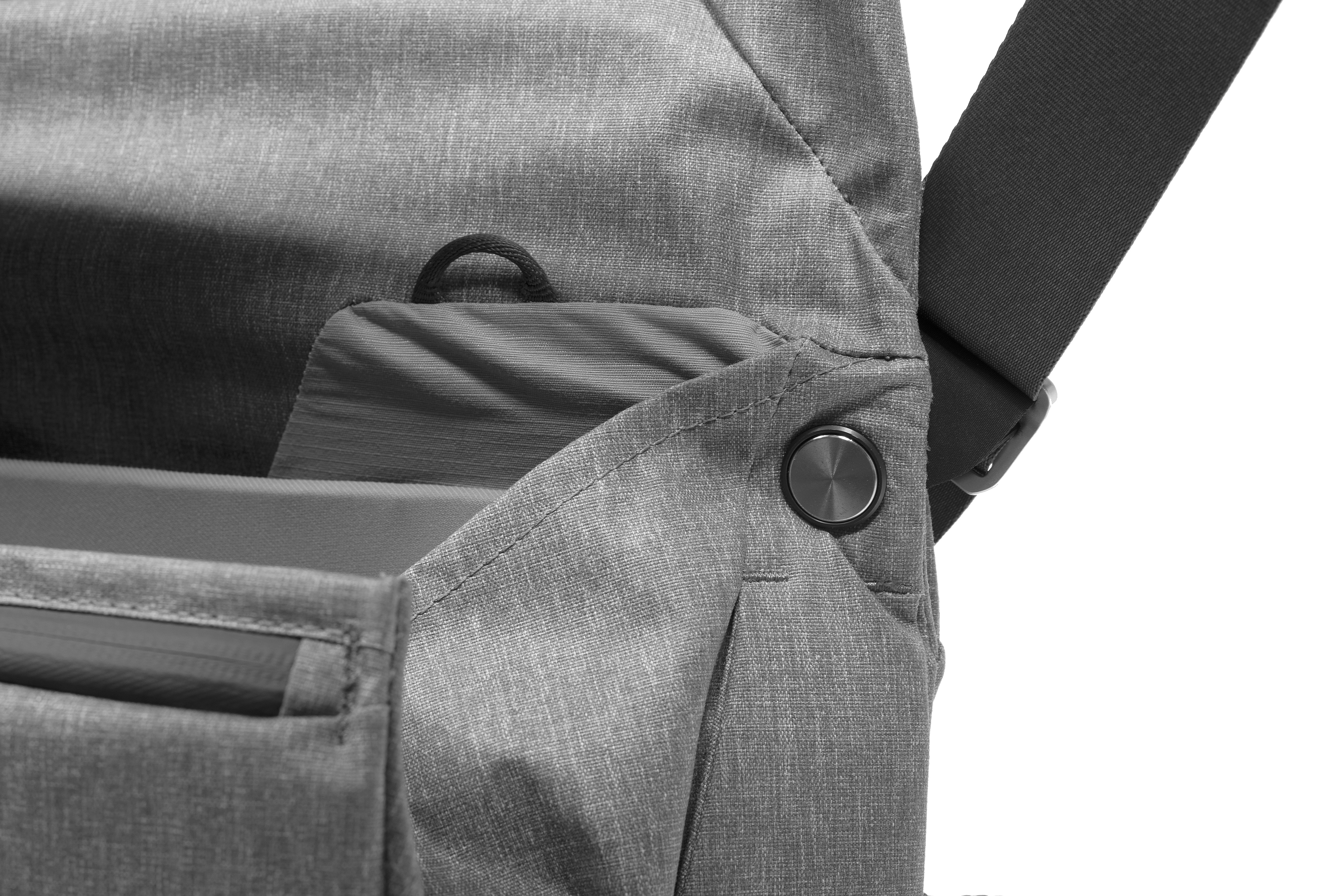 Everyday Messenger 13L v2 - Ash PFAS Free