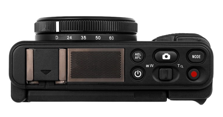 YASHICA City 300 Digital Camera + QuickFlash Mini