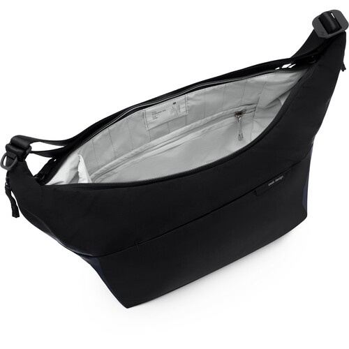 City Crescent 12L - Black