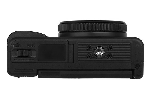 YASHICA City 300 Digital Camera + QuickFlash Mini