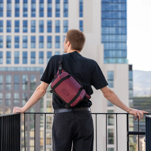 ROGUE Sling 6L Rhone Burgundy