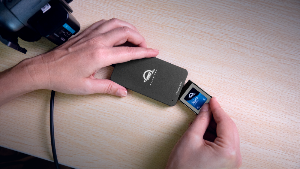 Atlas FXR Thunderbolt + CFExpress Type B Reader