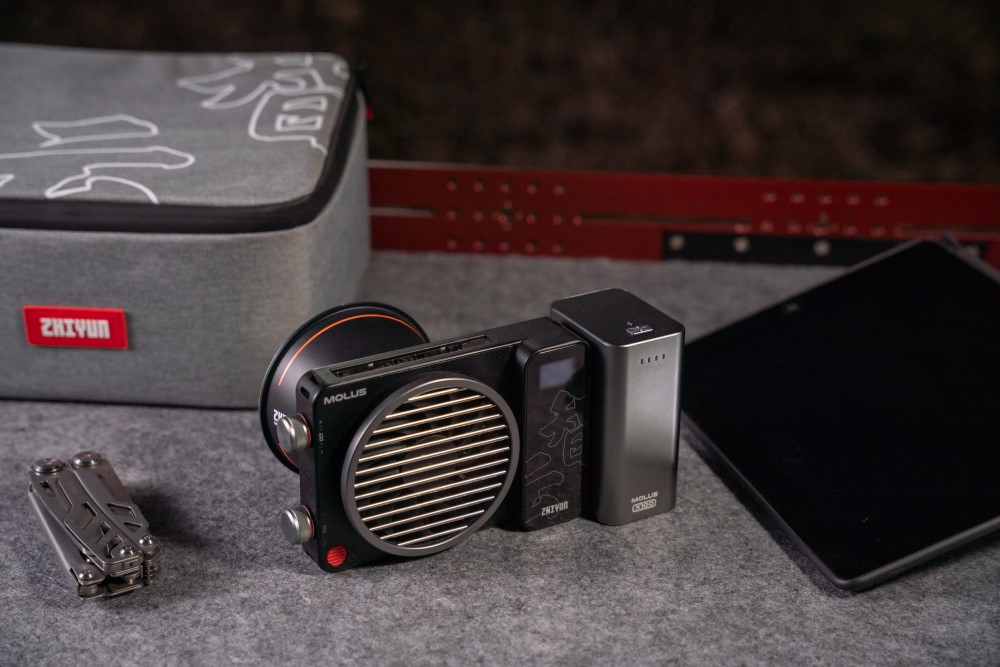 MOLUS X100 Pro Black