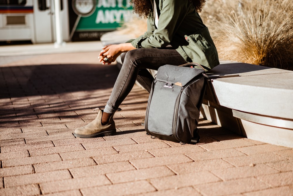 Everyday Backpack 20L v2 - Charcoal PFAS Free