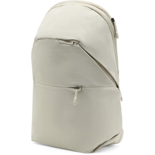 City Backpack 22L - Moon
