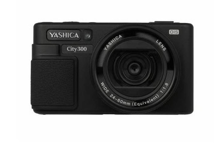 YASHICA City 300 Digital Camera + QuickFlash Mini