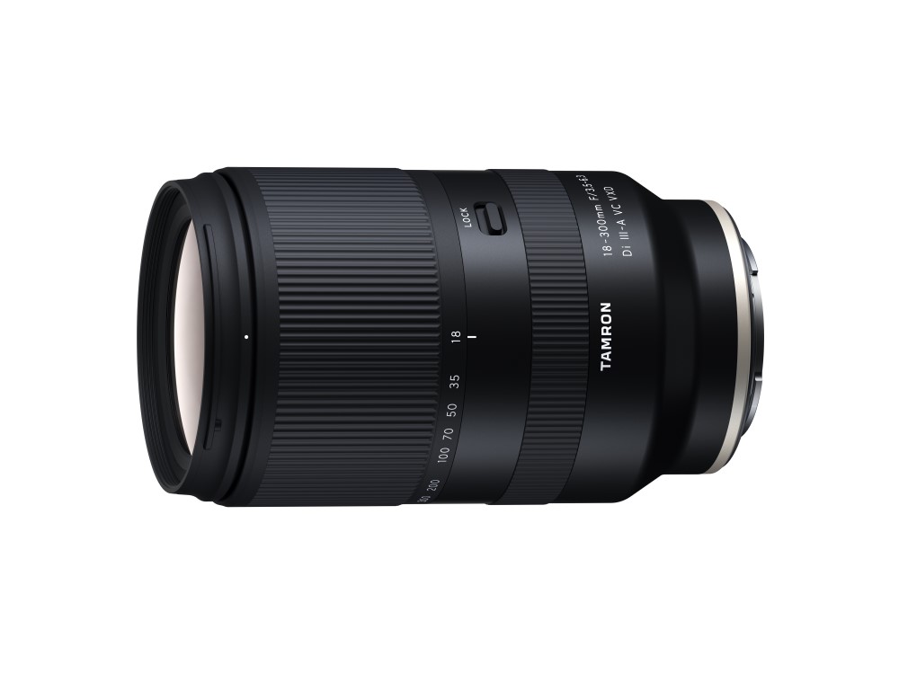 18-300mm F/3.5-6.3 Di III-A VC VXD Sony E